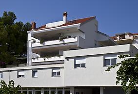 Apartment Topic near Beach