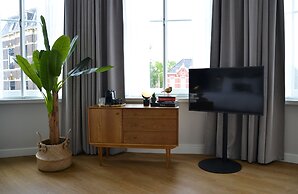 FINCH Boutique Hotel