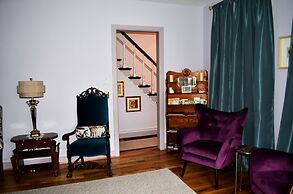 John Henry Bed & Breakfast