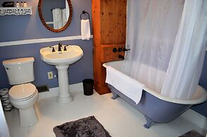 John Henry Bed & Breakfast