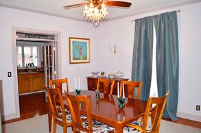 John Henry Bed & Breakfast