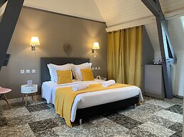 Manoir De Pierre Levée, The Originals Collection