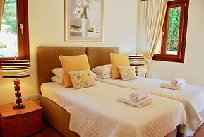 3 bedroom Villa Pera 12 with 10x5m private pool, within walking distan