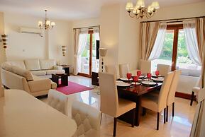 3 bedroom Villa Pera 12 with 10x5m private pool, within walking distan