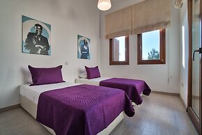 Beautiful 2 Bedroom Villa Proteus HG29 with private pool and pretty go