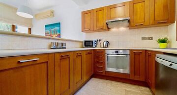 Beautiful 2 Bedroom Villa Proteus HG29 with private pool and pretty go