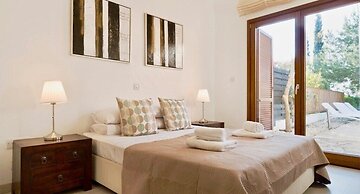 Beautiful 2 Bedroom Villa Proteus HG29 with private pool and pretty go