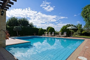 3 bedroom Villa Anarita 64 with private L-shaped pool, beautiful garde
