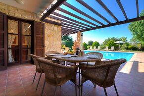 3 bedroom Villa Anarita 64 with private L-shaped pool, beautiful garde