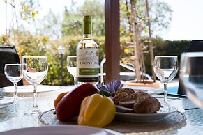 3 bedroom villa Dionysos 373 with private pool and pretty garden, Peac