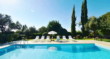 3 bedroom Villa Tala 67 with private pool and golf course views, Great