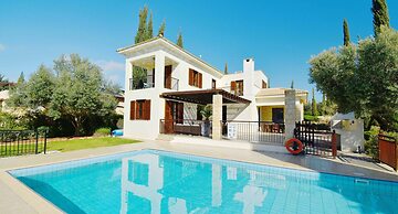 3 bedroom Villa Tala 67 with private pool and golf course views, Great
