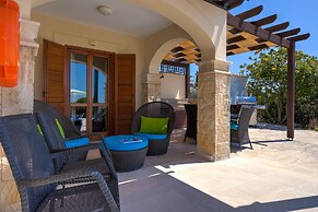 Stunning 3 bedroom villa 'BZ01' with private pool, stunning views, com