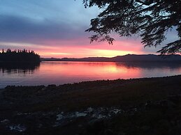 Eagles Wings Wilderness Lodge