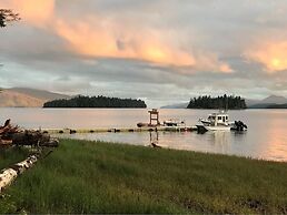 Eagles Wings Wilderness Lodge