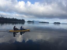 Eagles Wings Wilderness Lodge