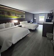 Luxor Inn & Suites, a Travelodge by Wyndham