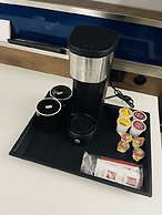 Luxor Inn & Suites, a Travelodge by Wyndham