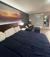 Luxor Inn & Suites, a Travelodge by Wyndham