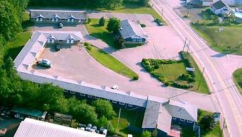 Coastal Inn Kingfisher