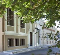 Tripodon Plaka in the shade of Acropolis by GHH