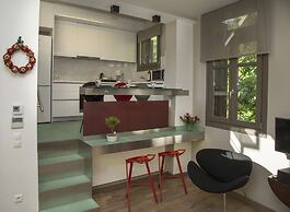 Tripodon Plaka in the shade of Acropolis by GHH