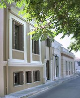 Tripodon Plaka in the shade of Acropolis by GHH