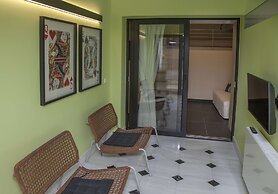 Tripodon Plaka in the shade of Acropolis by GHH