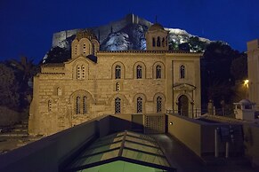 Tripodon Plaka in the shade of Acropolis by GHH