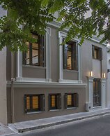 Tripodon Plaka in the shade of Acropolis by GHH