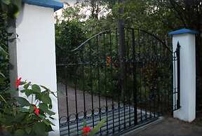 CRParaiso Main House