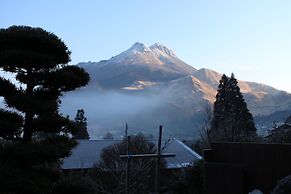 Yufuin Sanso Waremokou