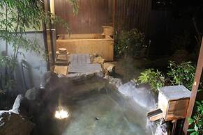 Yufuin Sanso Waremokou