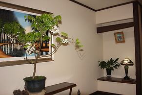 Yufuin Sanso Waremokou