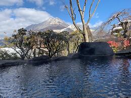 Yufuin Sanso Waremokou