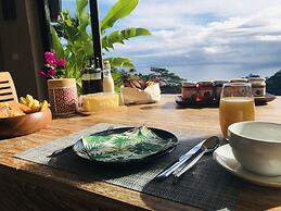 Te Fiti Island Break Mahina