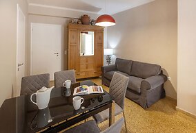 Leonidas Loft in the Heart of Athens by GHH