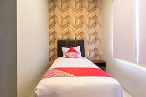 Super OYO 360 Mangaan Residence