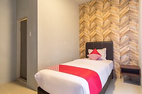 Super OYO 360 Mangaan Residence