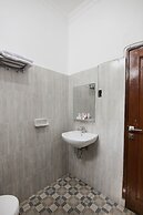 OYO 796 Penginapan Fergael