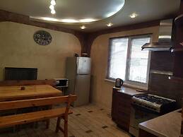 Mirniy Sun Cottage