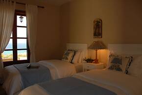 Amboula Beach Apartments