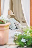 Amboula Beach Apartments