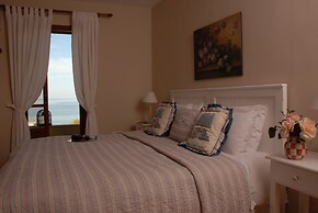 Amboula Beach Apartments