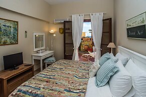 Amboula Beach Apartments