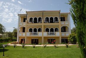 Amboula Beach Apartments