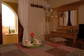 Amboula Beach Apartments