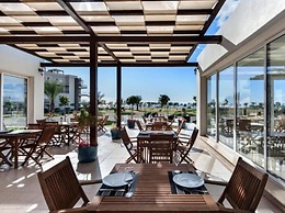 Thalassa Beach Resort Apartment 11-301