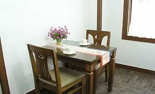 White House on the Hill HayanZip