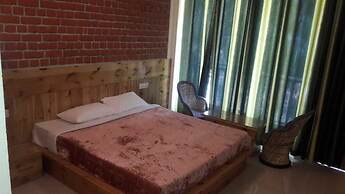 White Water Inn McLeodganj